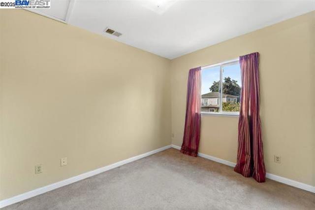 37391 Mission Blvd, Fremont CA: https://media.crmls.org/mediaz/19c70cb0-5e40-4832-a1de-2d3d9fac9c1b.jpg