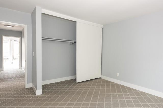 Detail Gallery Image 6 of 27 For 4444 Eastgate Mall #1,  San Diego,  CA 92121 - 3 Beds | 2/1 Baths