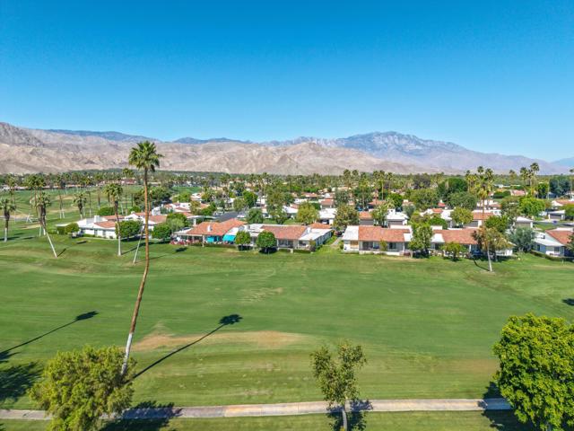 25 Juan Carlos Drive, Rancho Mirage CA: https://media.crmls.org/mediaz/19c79b7a-9c87-4da2-acc5-041e70b1d48d.jpg