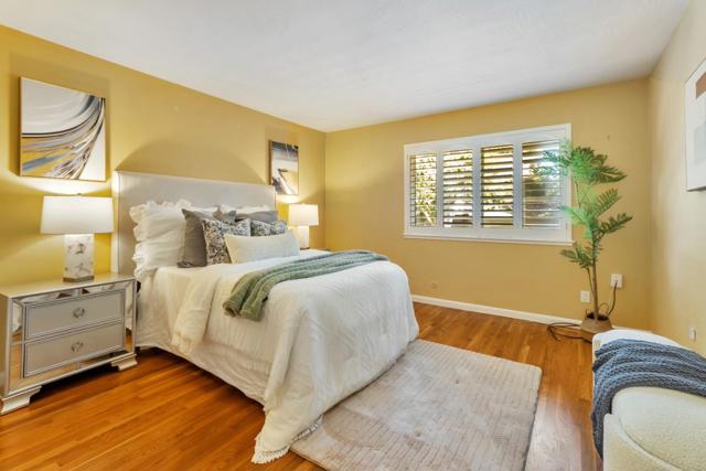 574 Sand Hill Circle, Menlo Park CA: https://media.crmls.org/mediaz/19c79ed3-0675-4c22-a695-597833b42d35.jpg