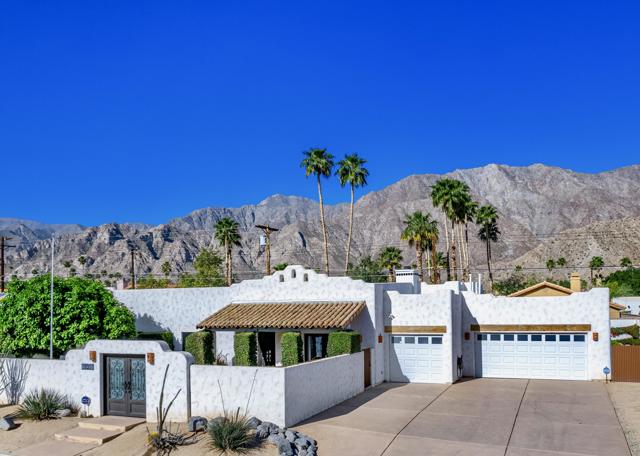 52685 Avenida Ramirez, La Quinta CA: https://media.crmls.org/mediaz/19c7a7cf-2cf2-4830-a65e-a0ac7f168967.jpg