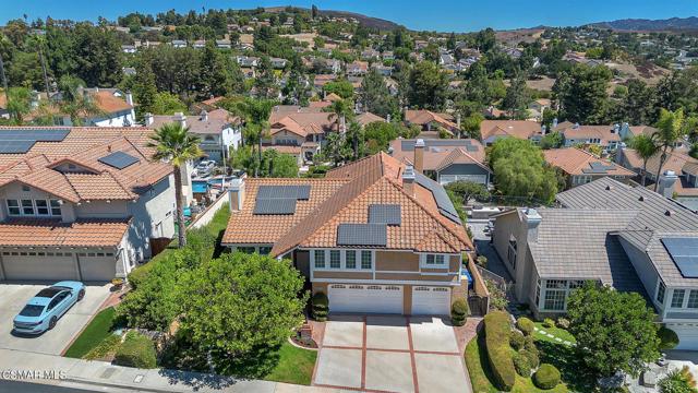 3180 Versaille Court, Thousand Oaks CA: https://media.crmls.org/mediaz/19c7c7b8-f8b1-45d0-ae6d-768d3944fa03.jpg