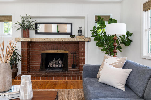 Detail Gallery Image 7 of 36 For 545 N Sunnyslope Ave, Pasadena,  CA 91107 - 3 Beds | 2/1 Baths