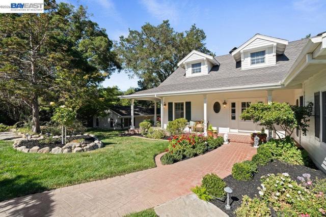 Image 8 of 60 For 5280 Sheridan Rd