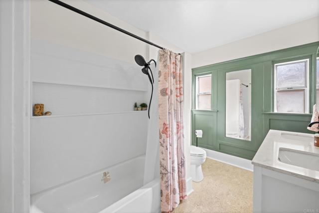 1239 La Presa Avenue, Spring Valley CA: https://media.crmls.org/mediaz/19ca92e9-d605-4147-a013-e29633ef9f96.jpg