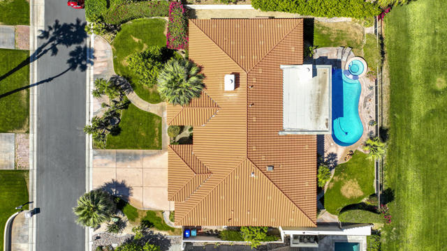 Image 30 of 34 For 42780 Caballeros Drive