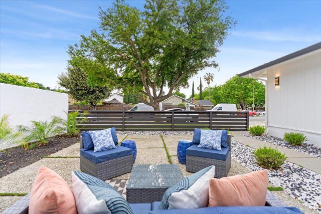 6286 Lean Avenue, San Jose CA: https://media.crmls.org/mediaz/19cb0730-f684-44d5-967d-f3ed6de39230.jpg