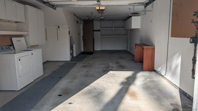 918 CAMINO DE LA REINA, San Diego CA: https://media.crmls.org/mediaz/19cb1602-8263-423f-a849-f738dbe40d42.jpg