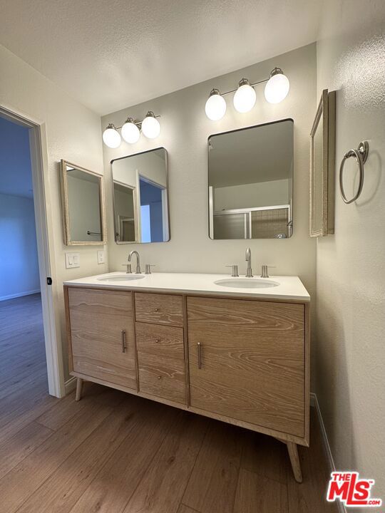 7756 Sailboat Circle, Huntington Beach CA: https://media.crmls.org/mediaz/19cb348b-a68f-4238-abbd-3b55cfdf8e2d.jpg