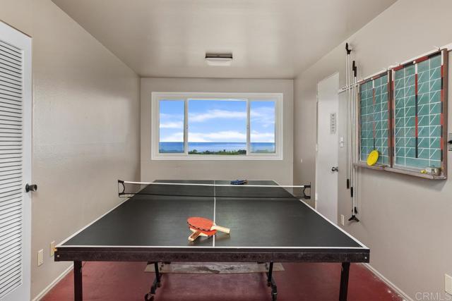 640 W Solana Circle, Solana Beach CA: https://media.crmls.org/mediaz/19cb4c02-ee1a-46ee-9eea-5635357450b6.jpg