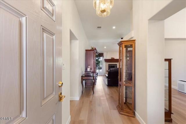 Detail Gallery Image 4 of 46 For 5813 Ragusa Ln, Bakersfield,  CA 93308 - 3 Beds | 2 Baths