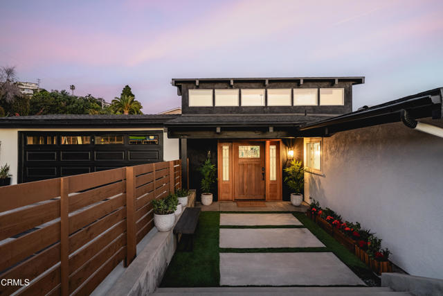 Detail Gallery Image 3 of 30 For 3086 Grove St, Ventura,  CA 93003 - 3 Beds | 3 Baths