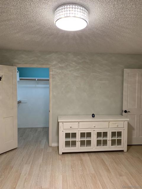 9109 Huntley Road, Fallbrook CA: https://media.crmls.org/mediaz/19ce52e1-7eca-4ec8-92dc-cc4afd716a34.jpg