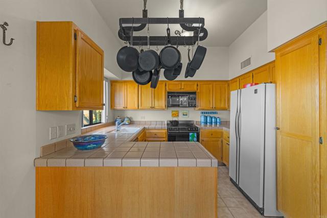 2842 Fonts Point Drive, Borrego Springs CA: https://media.crmls.org/mediaz/19cec276-ff69-483b-bf0b-0cfa599fae9f.jpg