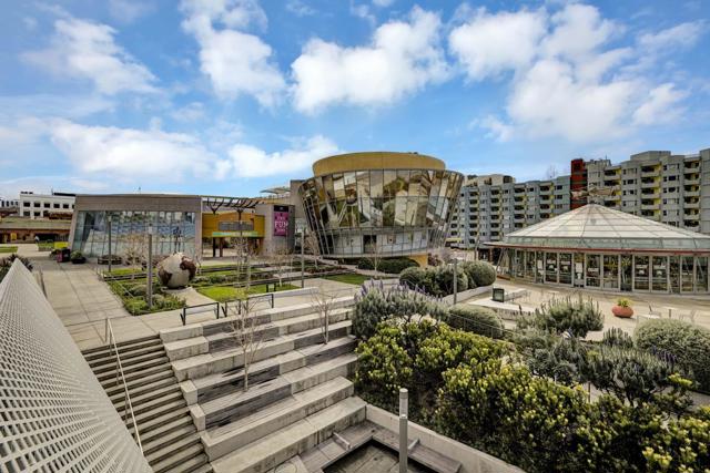 74 New Montgomery Street, San Francisco CA: https://media.crmls.org/mediaz/19cef32e-685c-45ec-9ee0-4a94fd8f7e98.jpg