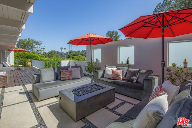 2544 Greenvalley Road, Los Angeles CA: https://media.crmls.org/mediaz/19cf5dd1-ef7b-41f6-9f4b-fe5b6776b80c.jpg