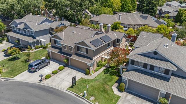 290 Bridgeside Circle, Danville CA: https://media.crmls.org/mediaz/19cf8b49-1579-4cae-9ca1-79b71676d90a.jpg