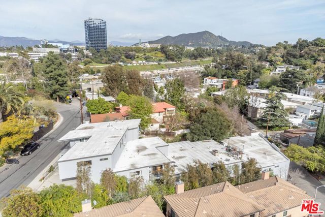 3625 Regal Place, Los Angeles, California 90068, ,Multi-Family,For Sale,Regal,24370458