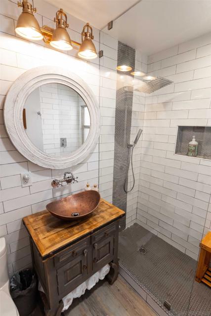 535 W Rainbow Blvd, Big Bear CA: https://media.crmls.org/mediaz/19d09f7f-330e-4bf1-95d1-dda534649606.jpg