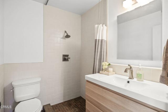 518 S Ventura Street, Ojai CA: https://media.crmls.org/mediaz/19d0fd7c-2991-4395-b920-b9209bec9cc4.jpg