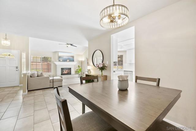 11781 Caminito De Las Missiones, San Diego CA: https://media.crmls.org/mediaz/19d1036d-a3af-4056-8071-5d68f90eedfd.jpg