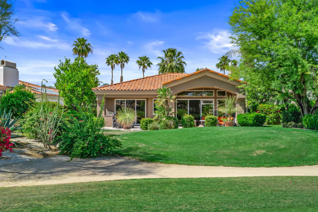 851 Mesa Grande Drive, Palm Desert, CA 92211