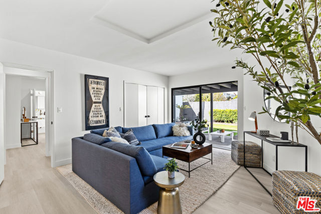 2446 Colby Avenue, Los Angeles CA: https://media.crmls.org/mediaz/19d1b3f3-d560-4142-939f-4b01f6c9ddb7.jpg