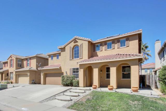 9987 Spring View Way, Elk Grove CA: https://media.crmls.org/mediaz/19d281ff-2e49-4581-82c0-c56f636d680c.jpg