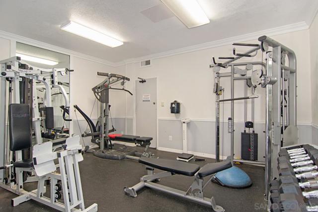 4098 Valeta Street, San Diego CA: https://media.crmls.org/mediaz/19d30b92-2d64-476f-8632-11f435dd7ff7.jpg