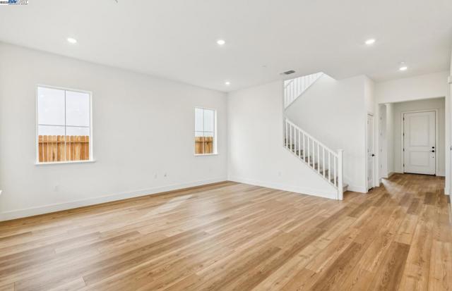 1552 Kasnak Drive, Manteca CA: https://media.crmls.org/mediaz/19d3881d-6630-49ec-97d8-babfab58b4aa.jpg