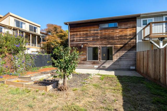 919 Paget Avenue, Santa Cruz CA: https://media.crmls.org/mediaz/19d3b5fc-adf5-4410-ad73-190b18e8ecff.jpg