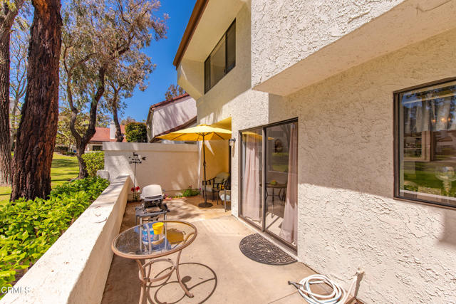1404 Calle Lozano, Camarillo CA: https://media.crmls.org/mediaz/19d42fbb-965b-4076-82cb-e74c830cf70c.jpg
