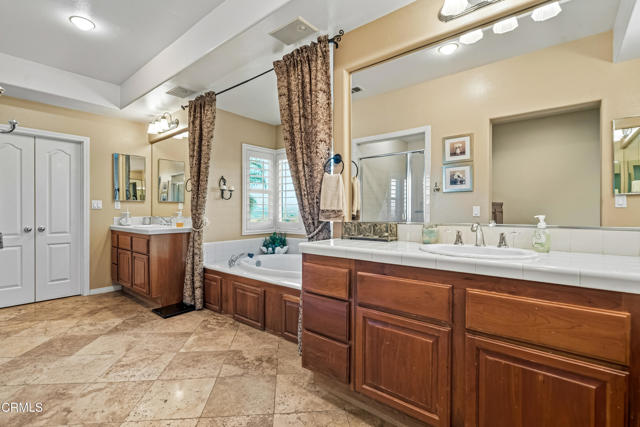 490 Peter Place, Simi Valley CA: https://media.crmls.org/mediaz/19d58d00-0165-44b0-ba47-b25ce3d59e1e.jpg