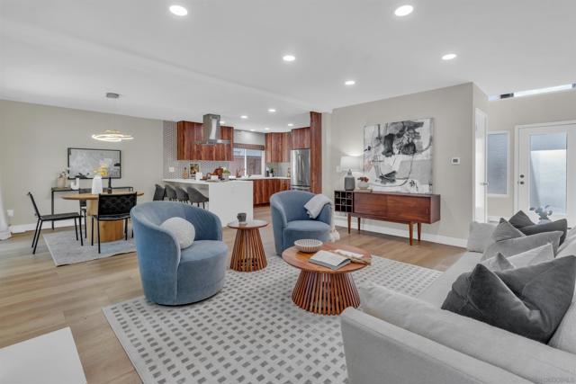 13070 Roundup Ave, San Diego CA: https://media.crmls.org/mediaz/19d655a0-bb45-4cea-86d7-c6f4e6bdcd44.jpg