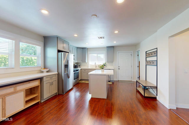 Detail Gallery Image 9 of 25 For 1842 W 45th St, Los Angeles,  CA 90062 - 3 Beds | 2 Baths