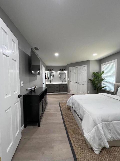8613 Elk Way, Elk Grove CA: https://media.crmls.org/mediaz/19d78cc1-a9de-48c7-9868-570eb55954ca.jpg