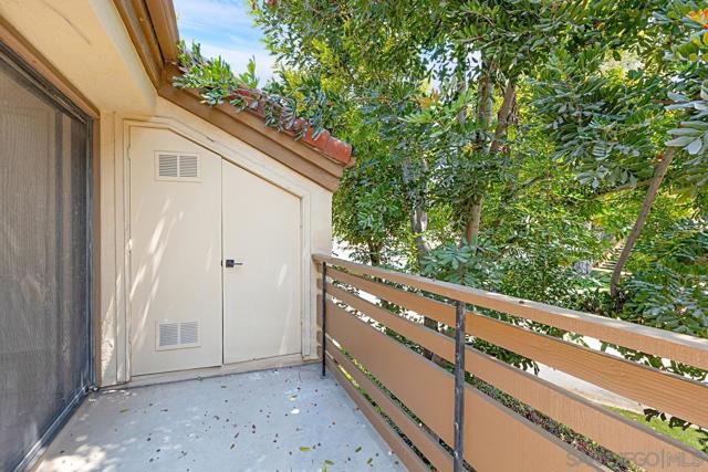Image 26 of 27 For 9899 Scripps Westview Way #243