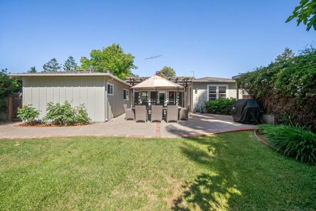 1050 Boranda Avenue, Mountain View CA: https://media.crmls.org/mediaz/19d7ca10-32c8-490e-a8fe-dd07ad0de1d0.jpg