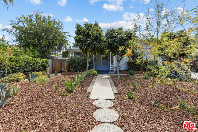 7048 Zelzah Avenue photo 5