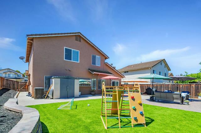 2711 Valley View Road, Hollister CA: https://media.crmls.org/mediaz/19da225d-acea-45eb-9d64-d90a3b078cbd.jpg