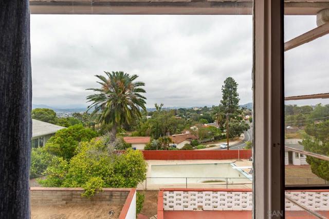 874 Hacienda Drive, El Cajon CA: https://media.crmls.org/mediaz/19daac8f-9fed-48e7-a65b-a15a1938dde3.jpg