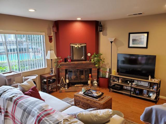 Detail Gallery Image 6 of 24 For 10180 Plam Glen Dr #58,  Santee,  CA 92071 - 3 Beds | 2/1 Baths