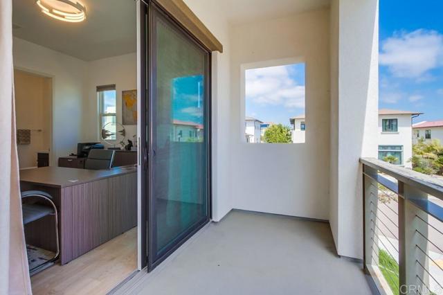 Detail Gallery Image 32 of 71 For 6222 Artisan Way, San Diego,  CA 92130 - 5 Beds | 5 Baths