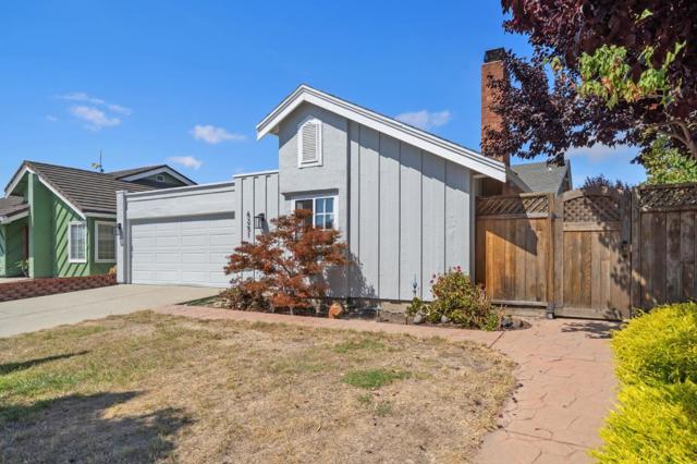 6251 Quartz Place, Newark CA: https://media.crmls.org/mediaz/19db559d-789d-440c-bcab-1e2417ea6b4b.jpg