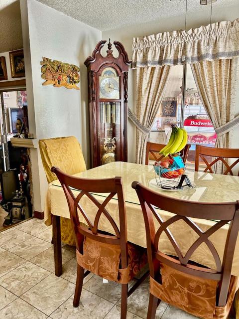 2071 Sunset View Place, San Jose CA: https://media.crmls.org/mediaz/19db9ff3-0edf-40c0-825f-a520dba3ec07.jpg