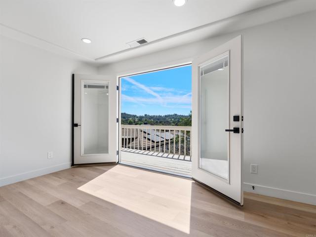 Detail Gallery Image 23 of 52 For 28148 Mountain Meadow Rd, Escondido,  CA 92026 - 3 Beds | 3 Baths