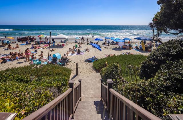 2977 Ocean Street, Carlsbad CA: https://media.crmls.org/mediaz/19dd894d-7a65-4238-b9ea-86f7625da928.jpg