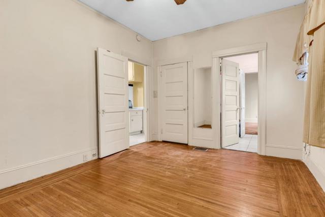 852 58th Street, Oakland CA: https://media.crmls.org/mediaz/19ddf354-e3ef-44b5-a284-24ef59d89040.jpg