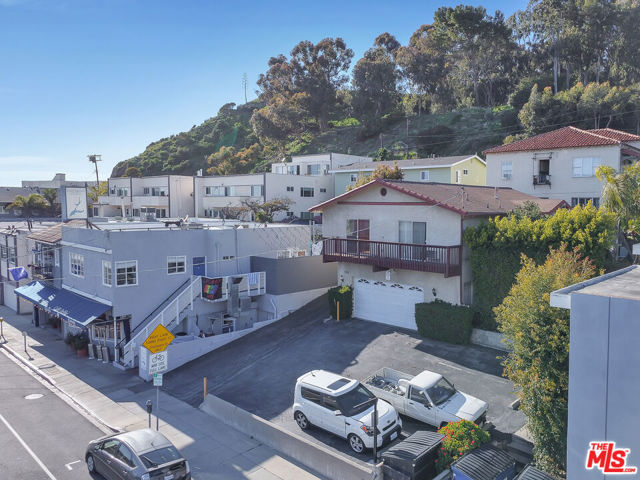 Drew Fenton | 153 W Channel Road Santa Monica CA | MLS: 7020030