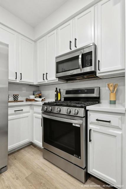 1400 El Camino Real, South San Francisco CA: https://media.crmls.org/mediaz/19e07902-7cf4-467e-b815-a57881bfa278.jpg